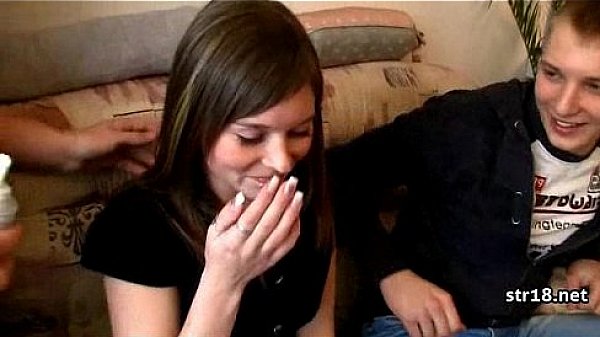 Cute teen amateur gives an amazing suck & fuck