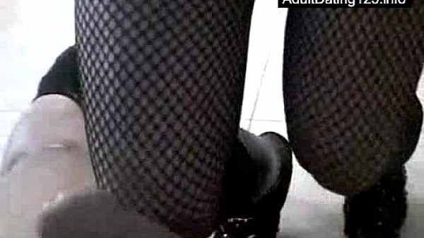 Blonde babe get fucked  