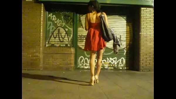 La travesti espa&ntilde;ola m&aacute;s caliente, se exhibe