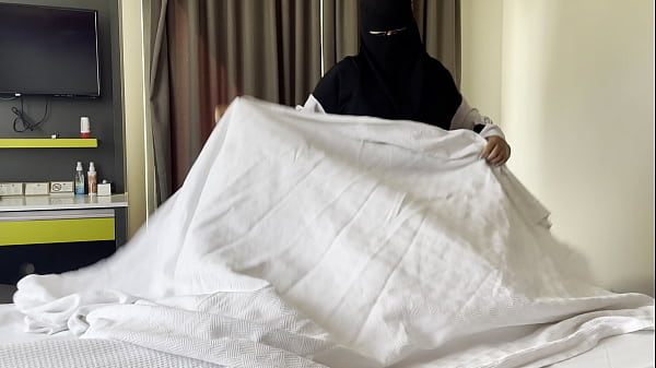 I offered sex to an Arab cleaning lady and she agreed.