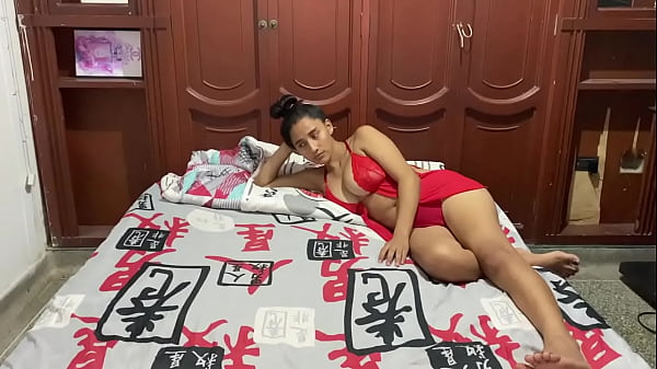 mi HERMANASTRA me folla cuando pelea con su novio.