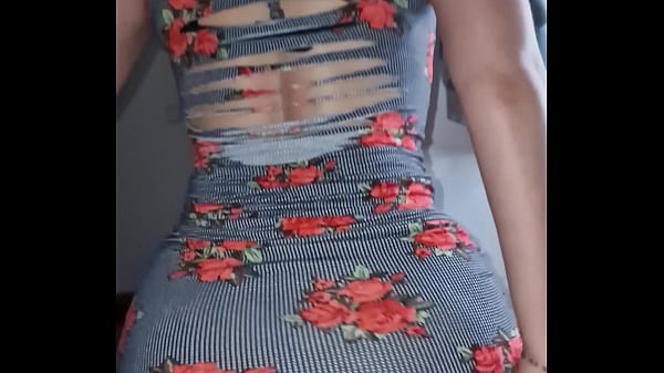 Me follo al mejor amigo de mi novio a escondidas en la fiesta universitaria