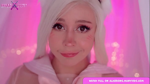 This dildo is too big for my wet pussy