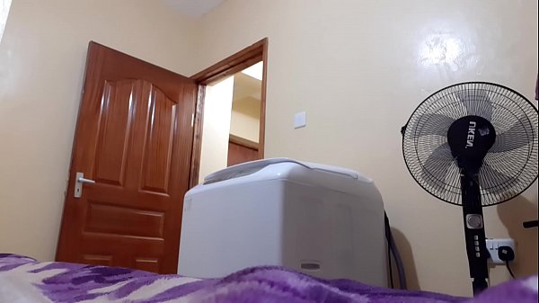 भारतीय सौतेली बहन छिपे हुए कैमरे जासूसी पर मुझे नग्न (2)