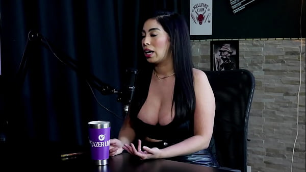 Venceu o concurso do cu mais bonito, seu primeiro v&iacute;deo foi anal, teve o pau de 23cm e &eacute; muito safada, al&eacute;m das dicas pro anal - Amy Yamaguchi (SHEER/RED)