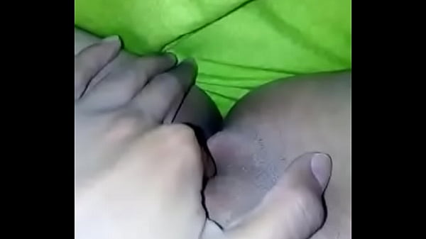 me masturbo con mis deditos