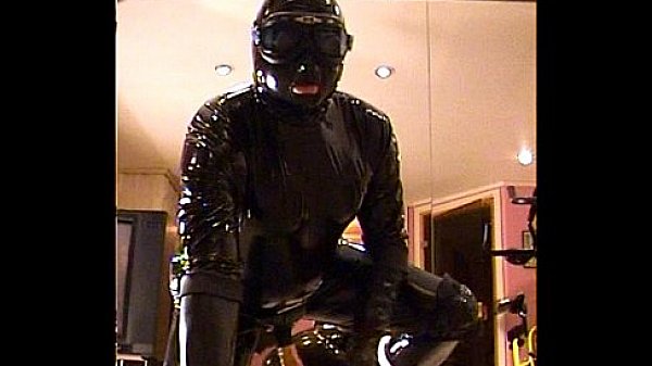 Roxina2002RubberOxFullGear220102XXXL.MPG