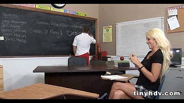 Shaved teen pussy Courtney Taylor 1 91