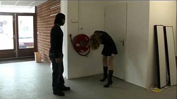 Female real estate agent fucked