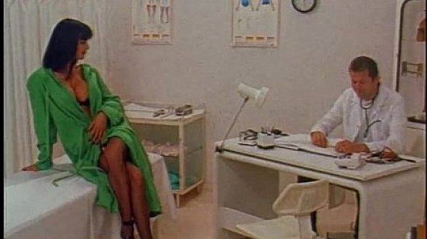 Hot Venere Bianca in sexy lingerie fucked in a doctor's visit