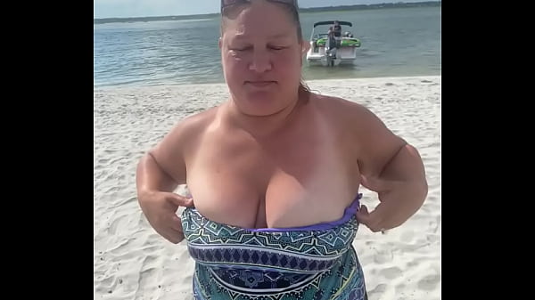 BBW beach flash