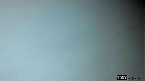 Es la primera vez que alguien me dice que le gusta por el culo y no quiere que se la saque porque le duele.. Esta si es una puta por gusto y no mamadas.