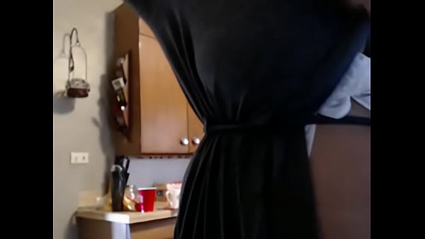 Honey Kiss cooking tits out sexy