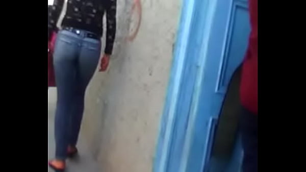 persiguiendo a putita