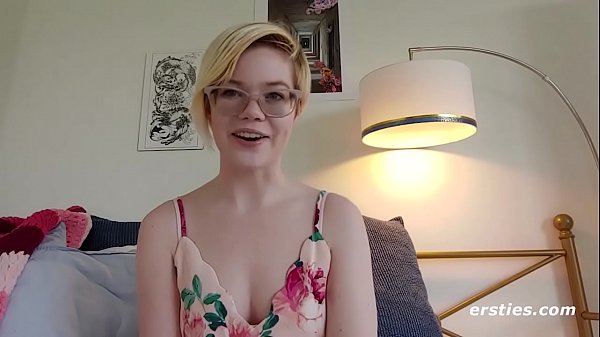 Fingering to Orgasm With Ass Filled