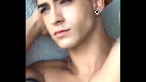 Story do Henrique Lima de cueca  