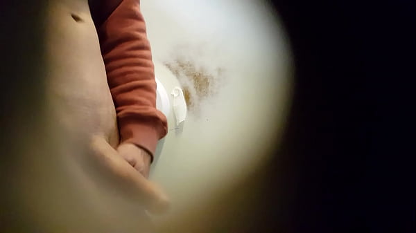 Espiando o casado na punheta  