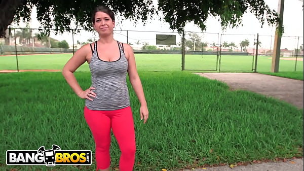 BANGBROS - Athletic PAWG Ryan Grey Fucked On The Bang Bus