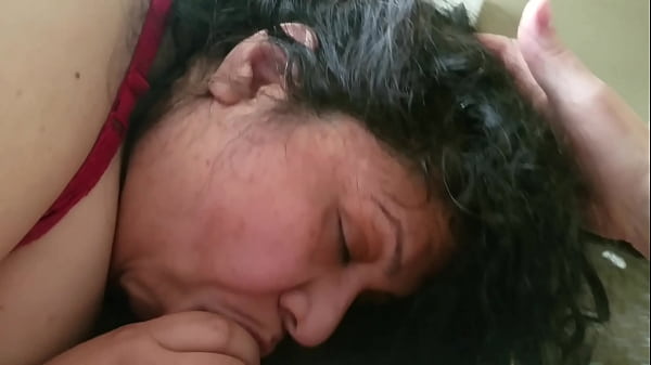 Mature bbw latina wife sucking cock