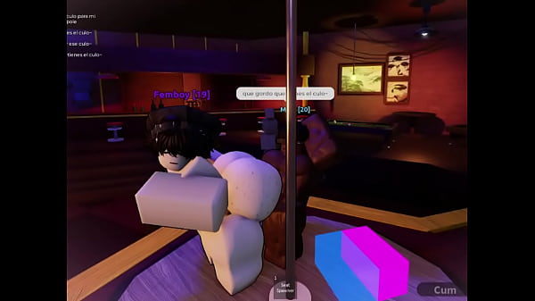 negro se folla a lindo femboy blanco con culo gordo en roblox  