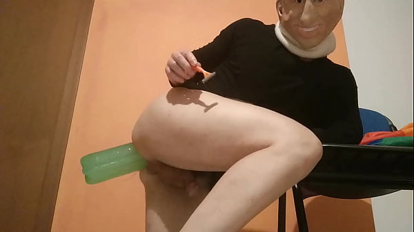 After the success of the video of me shaving I'm making another one! 