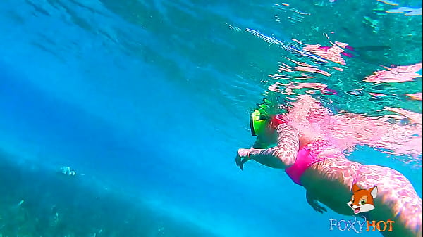 union de videos de corta duracion, con temas como exhibisionismo, expos sexo, exhibit