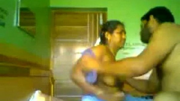 Indian Aunty - www.porninspire.com