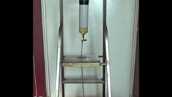 fill me with piss instead of my own 