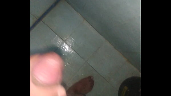 Duchando me con la verga dura