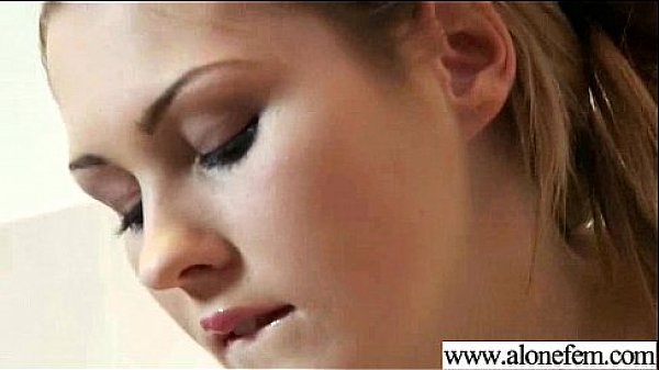 Amateur Hot Nasty Girl Use Toys To Masturbate vid-04