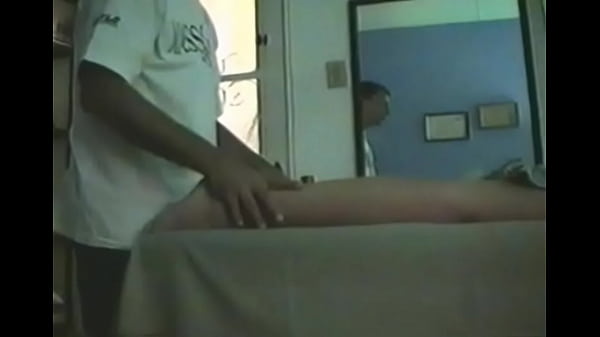 Loira Puta dando para o Massagista