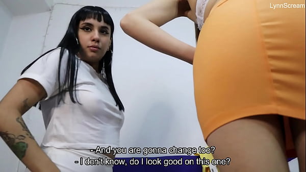 Me follo a la mejor amiga de mi stepsis y ella se nos une