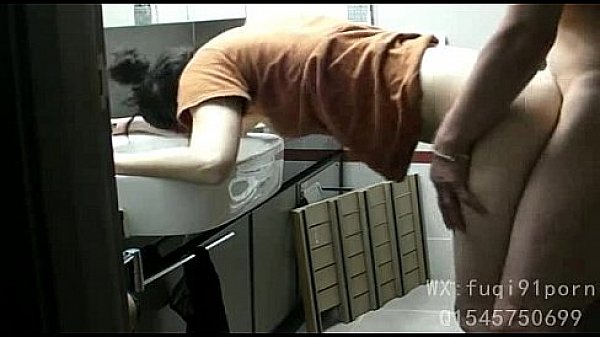 Fuck my bitch in tolite with many positions