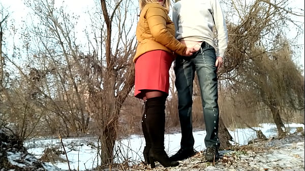 I let my stepmother-in-law lick my dick on the street  