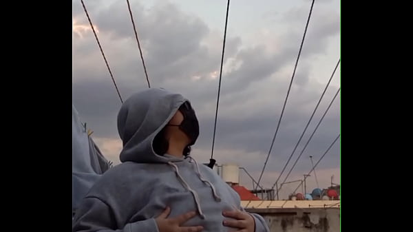 A mis vecinos les encanta que ande de exhibicionista