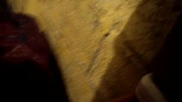 Dandose por atras con su jugete... kyl 01