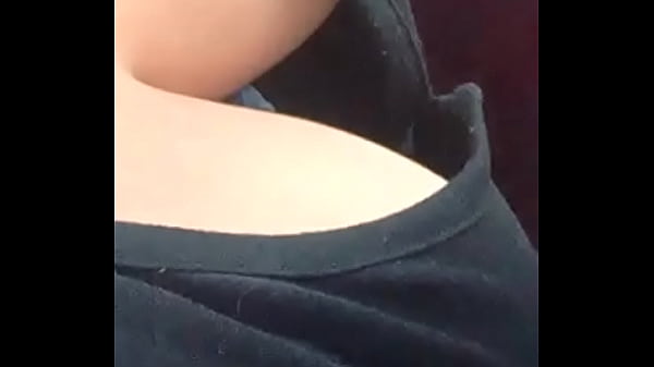 Nuevamente las tetas de mi vecina