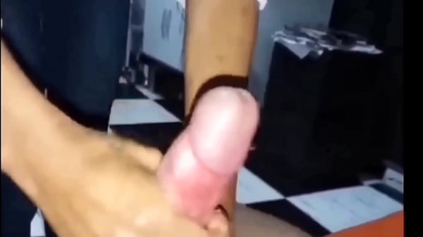 Barbie Fit, Alem&atilde;o tatuador 