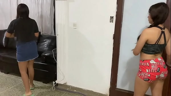 visita inesperada de mi vecina  