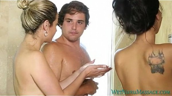 Alana Luv & Esmi Lee give nuru massage