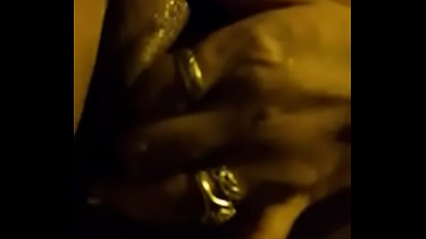 Se masturba por whatsapp  