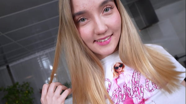 FIRST MONSTER COCK! Young Sia Florence gets a devastating ass fucked by monster cock from Leo Casanova EKS360