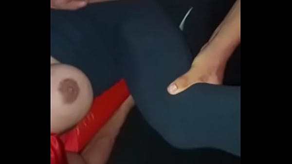 Dei minha buceta bem gostoso no gang  