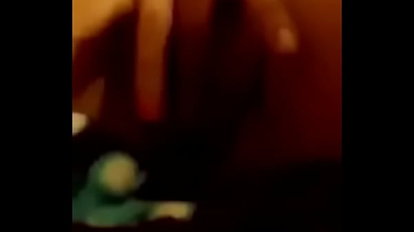 Una chica que manda su pack a todos sus amigos