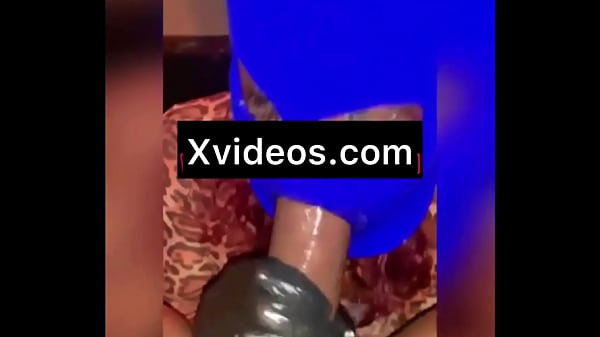 A wet mouth Ts eating big DL dick