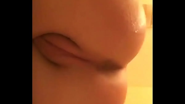 Co&ntilde;o humedo tocandome con ganas de polla