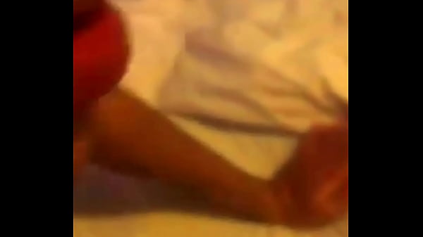 Millonario del bar del hotel me folla despues de estar muy mareado por muchas copas