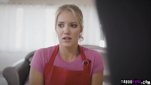 Two Robbers pounded cleaning aids pussy at the living room