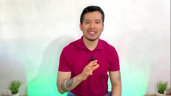 Maduro y twink espa&ntilde;ol cogen a pelo 