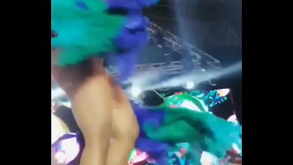 Ashanti's big beautiful booty